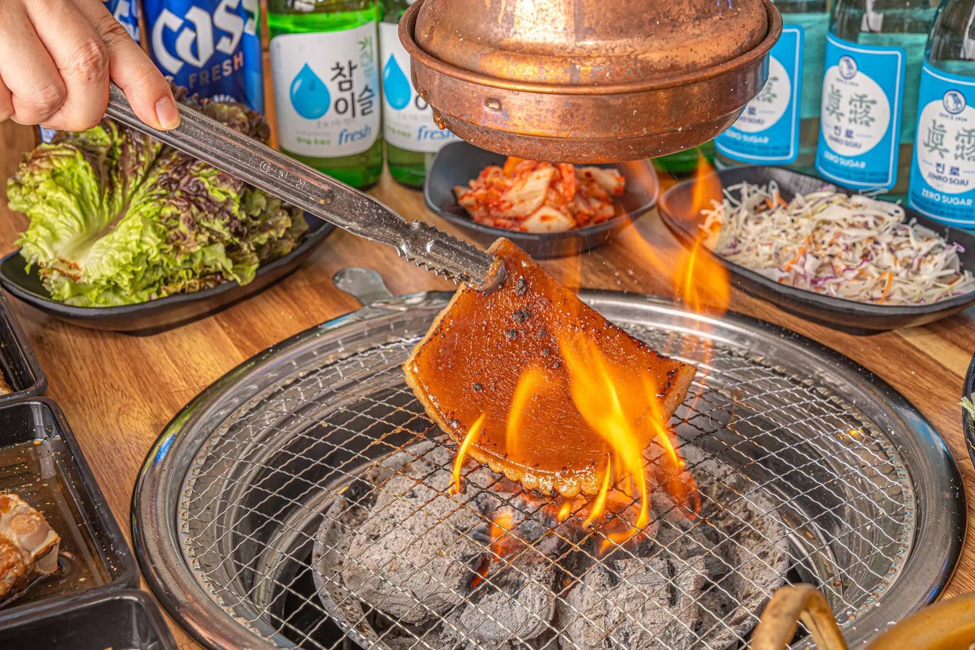 참숯 직화로 굽는 목동장어 불판
